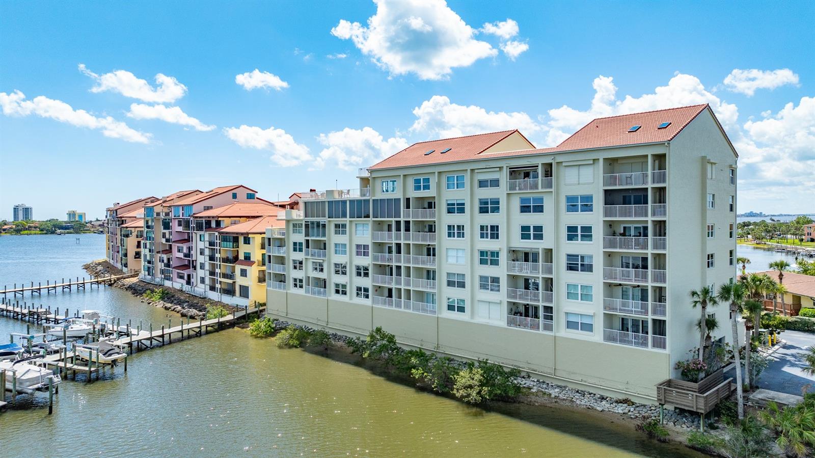 MARINA POINT HARBOR PH 01 CONDO - Residential