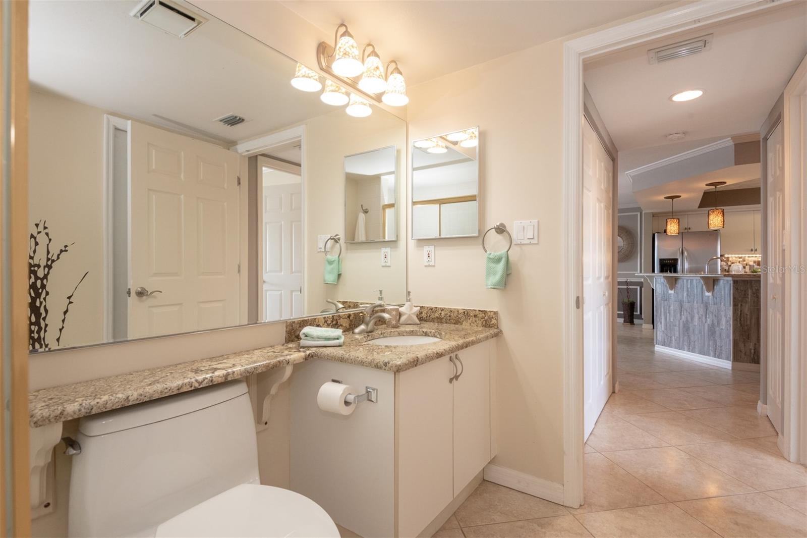 MARINA POINT HARBOR PH 01 CONDO - Residential