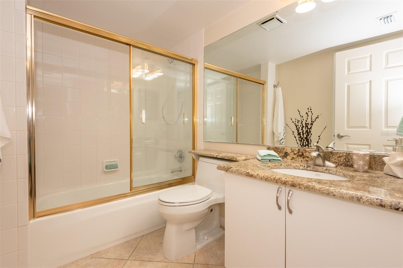 MARINA POINT HARBOR PH 01 CONDO - Residential