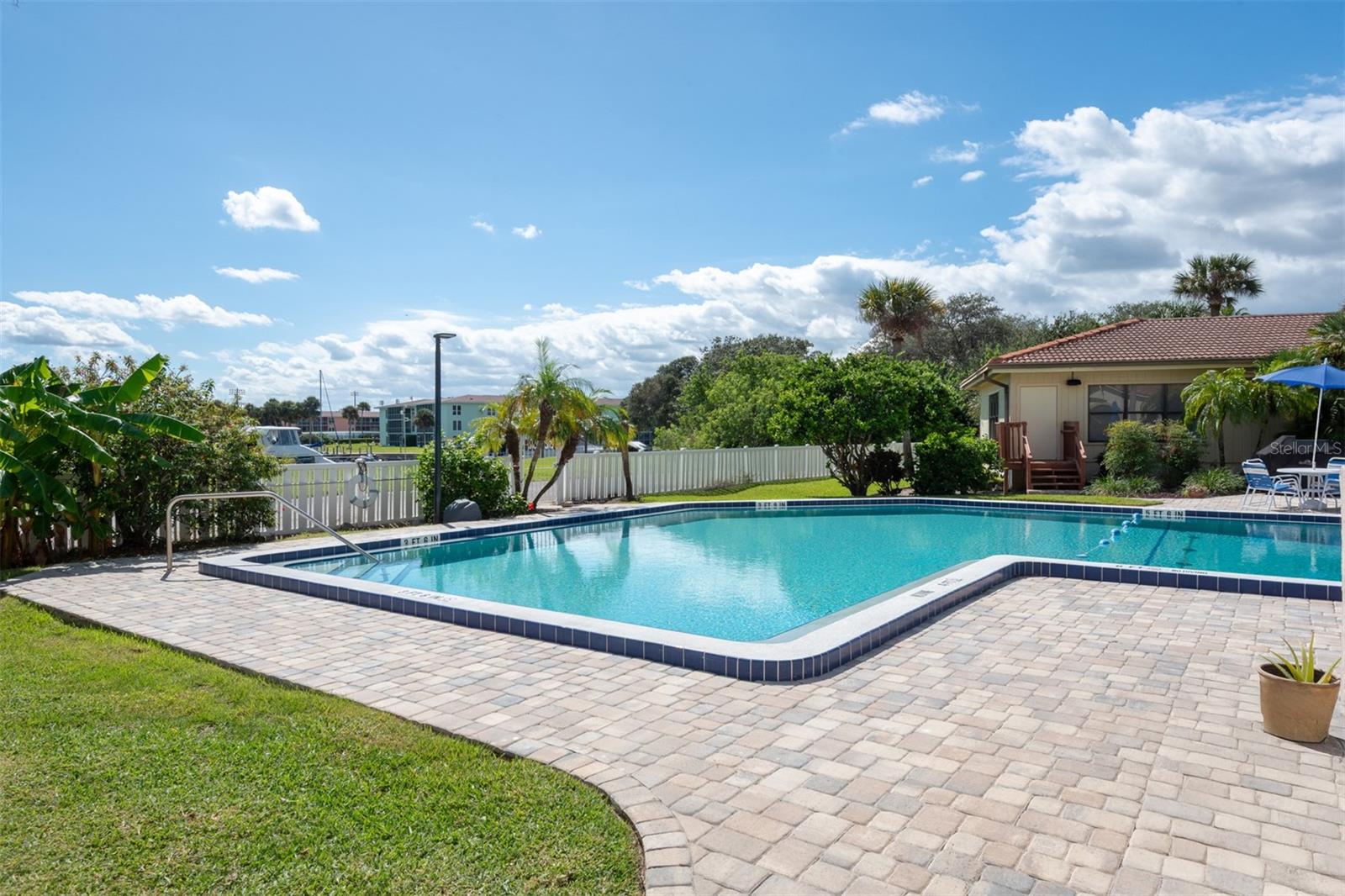 MARINA POINT HARBOR PH 01 CONDO - Residential