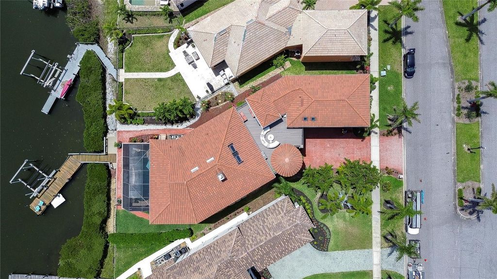 Photo of 6201 Marbella Boulevard, Apollo Beach, FL 33572 (MLS # TB8377395)