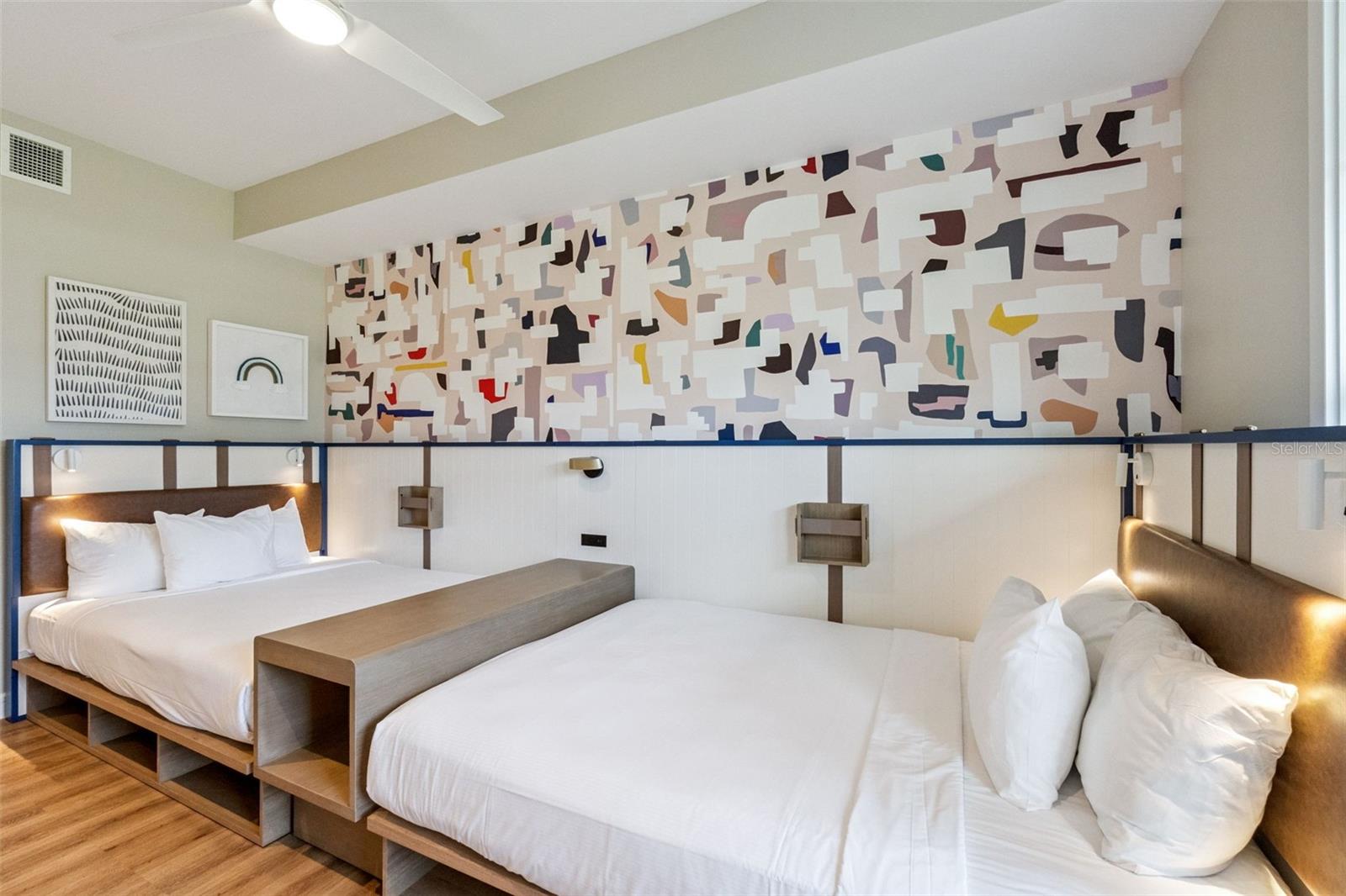 SUNSET WALK HOTEL, EMBASSY SUITES - Residential