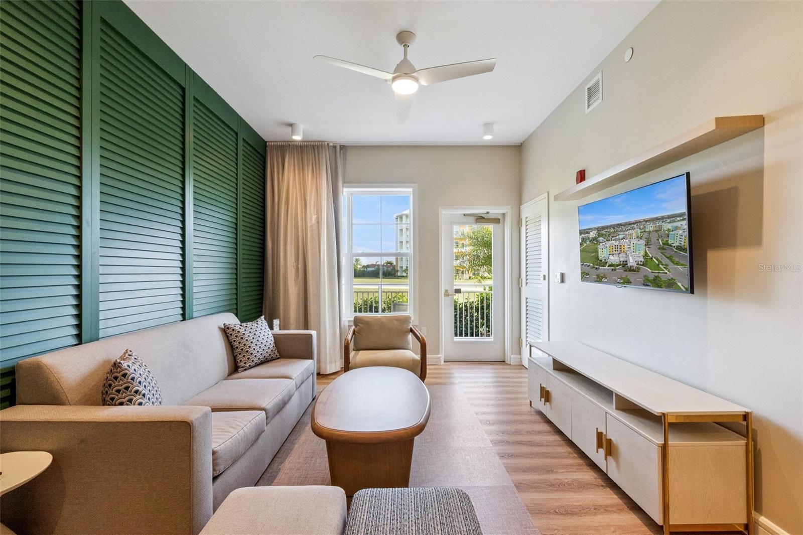 SUNSET WALK HOTEL, EMBASSY SUITES - Residential