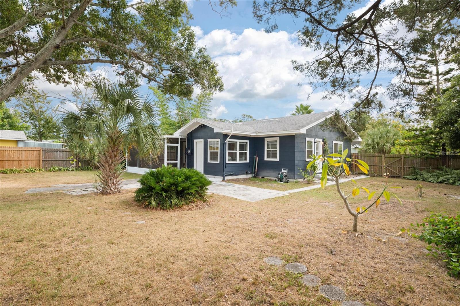 HALLS CENTRAL AVE 3 - Residential Lease