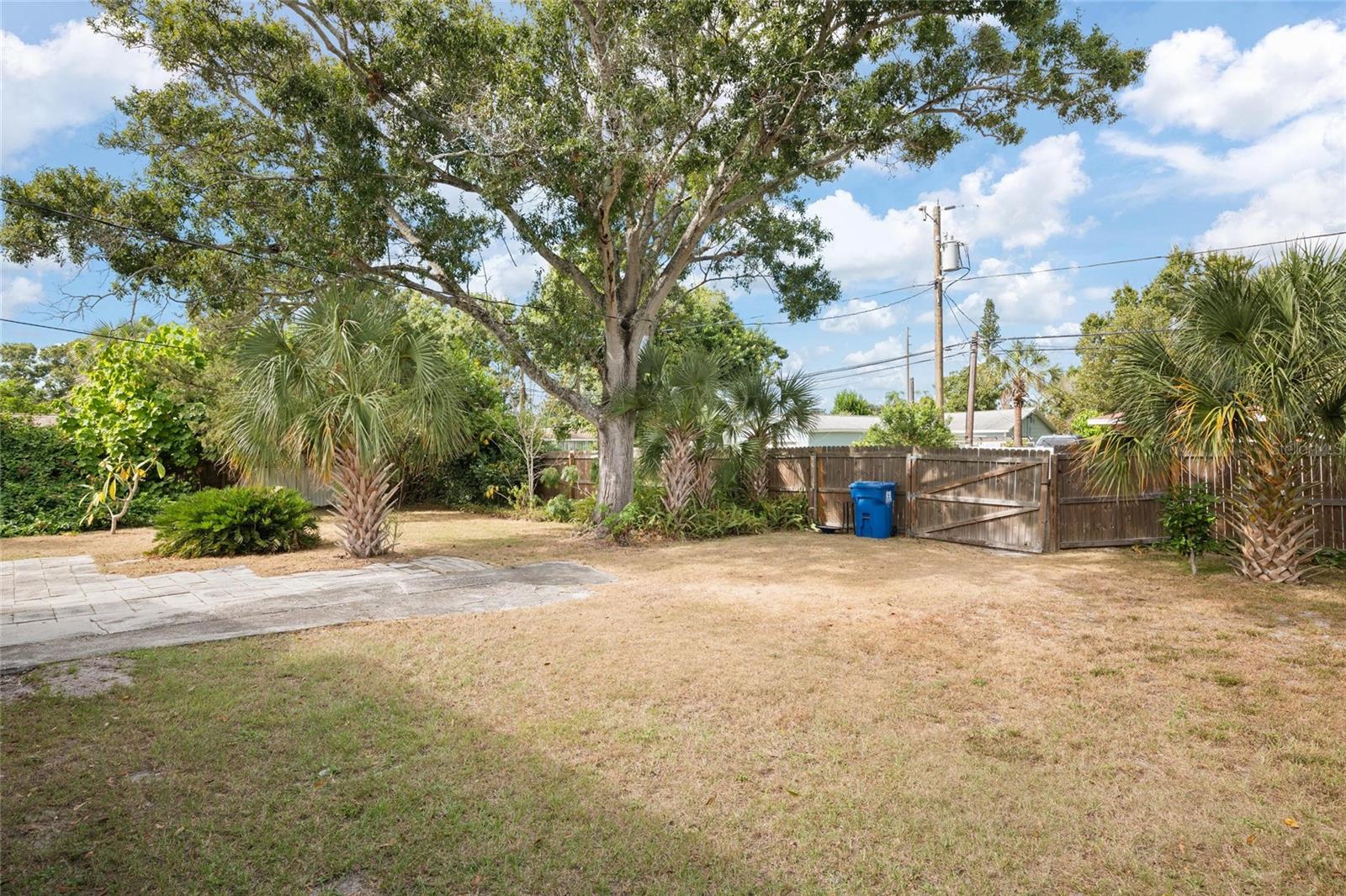 HALLS CENTRAL AVE 3 - Residential Lease