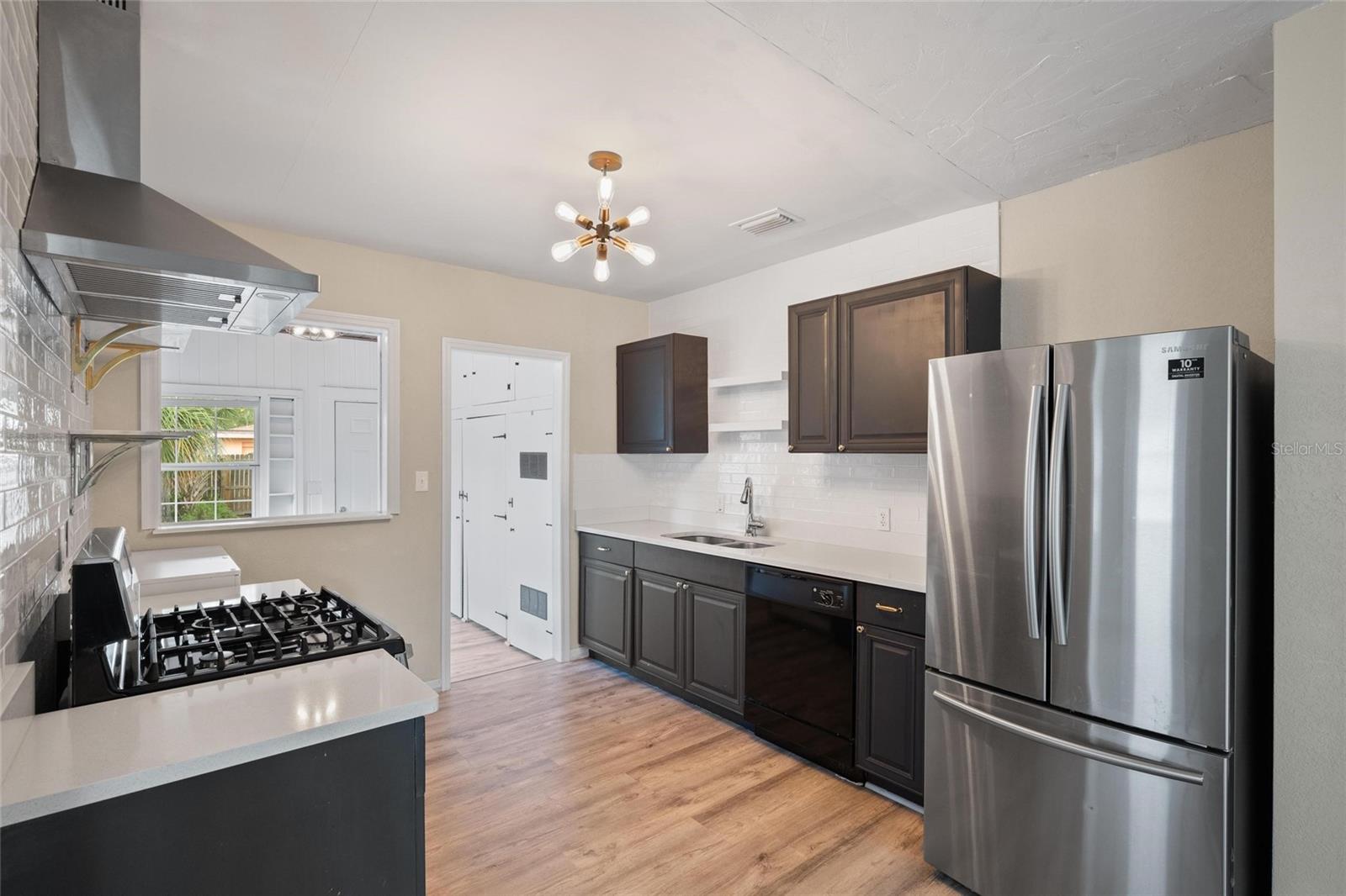 HALLS CENTRAL AVE 3 - Residential Lease