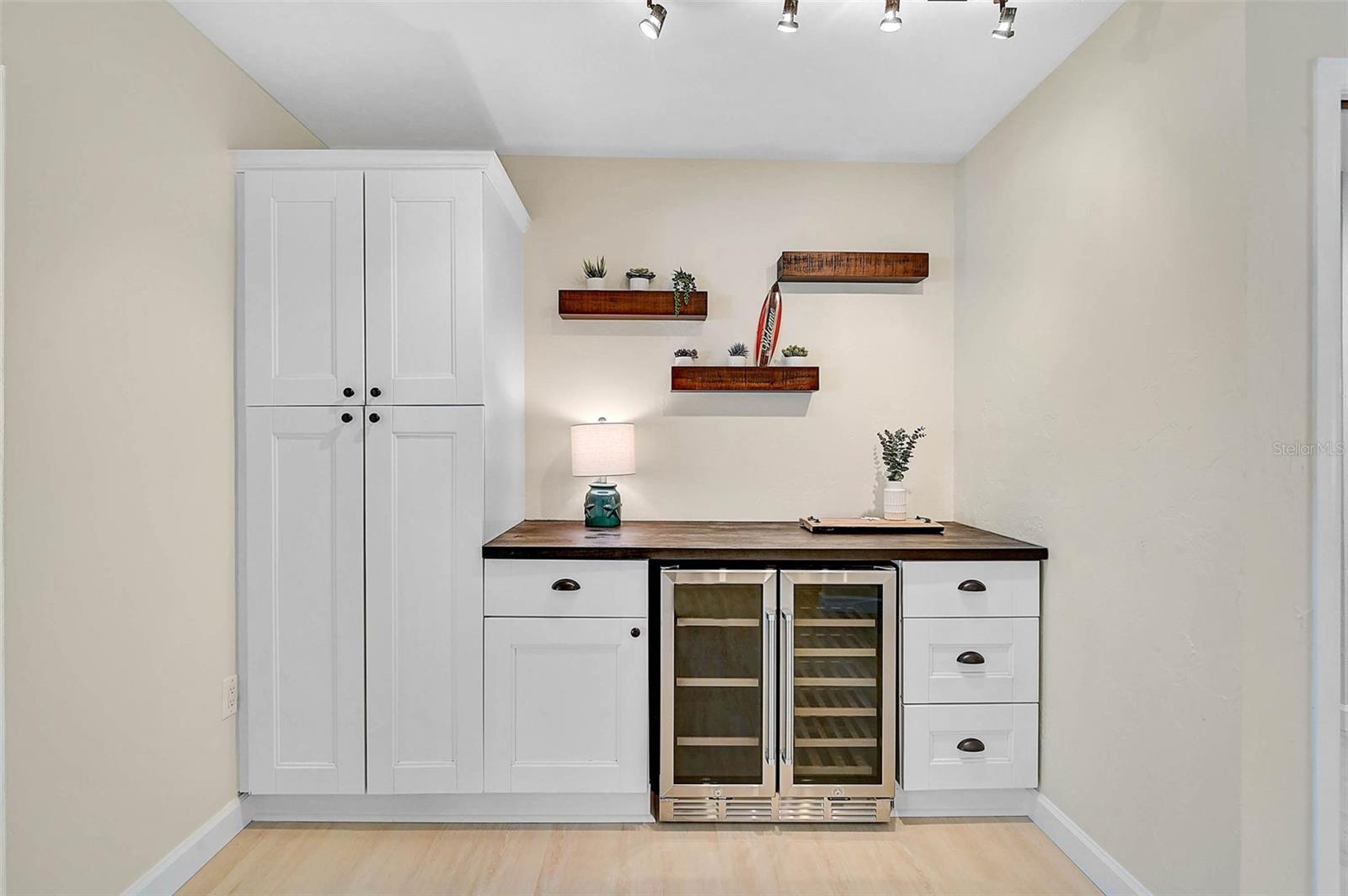 SOUTH VENEZIA PARK - Residential