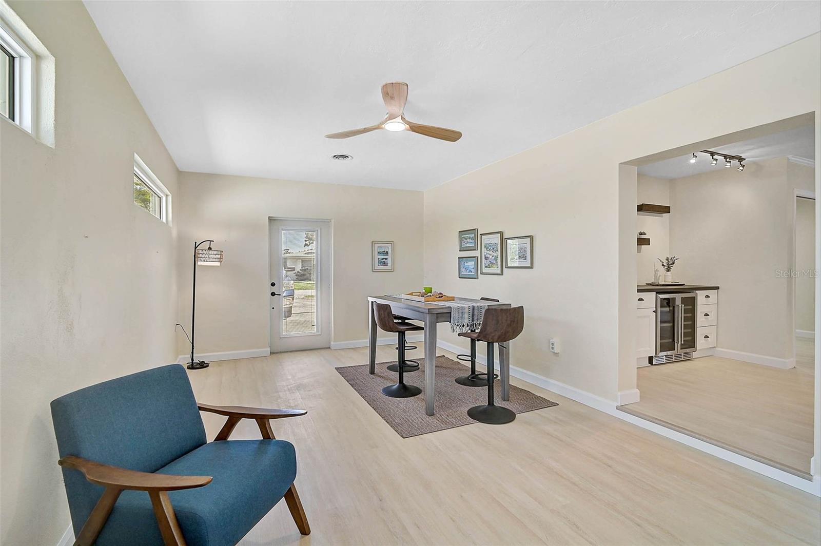 SOUTH VENEZIA PARK - Residential