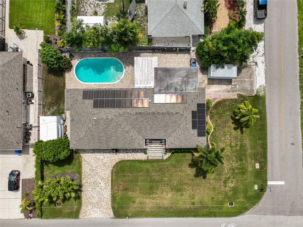 Photo of 1099 Nokomis Avenue S, Venice, FL 34285 (MLS # N6141252)