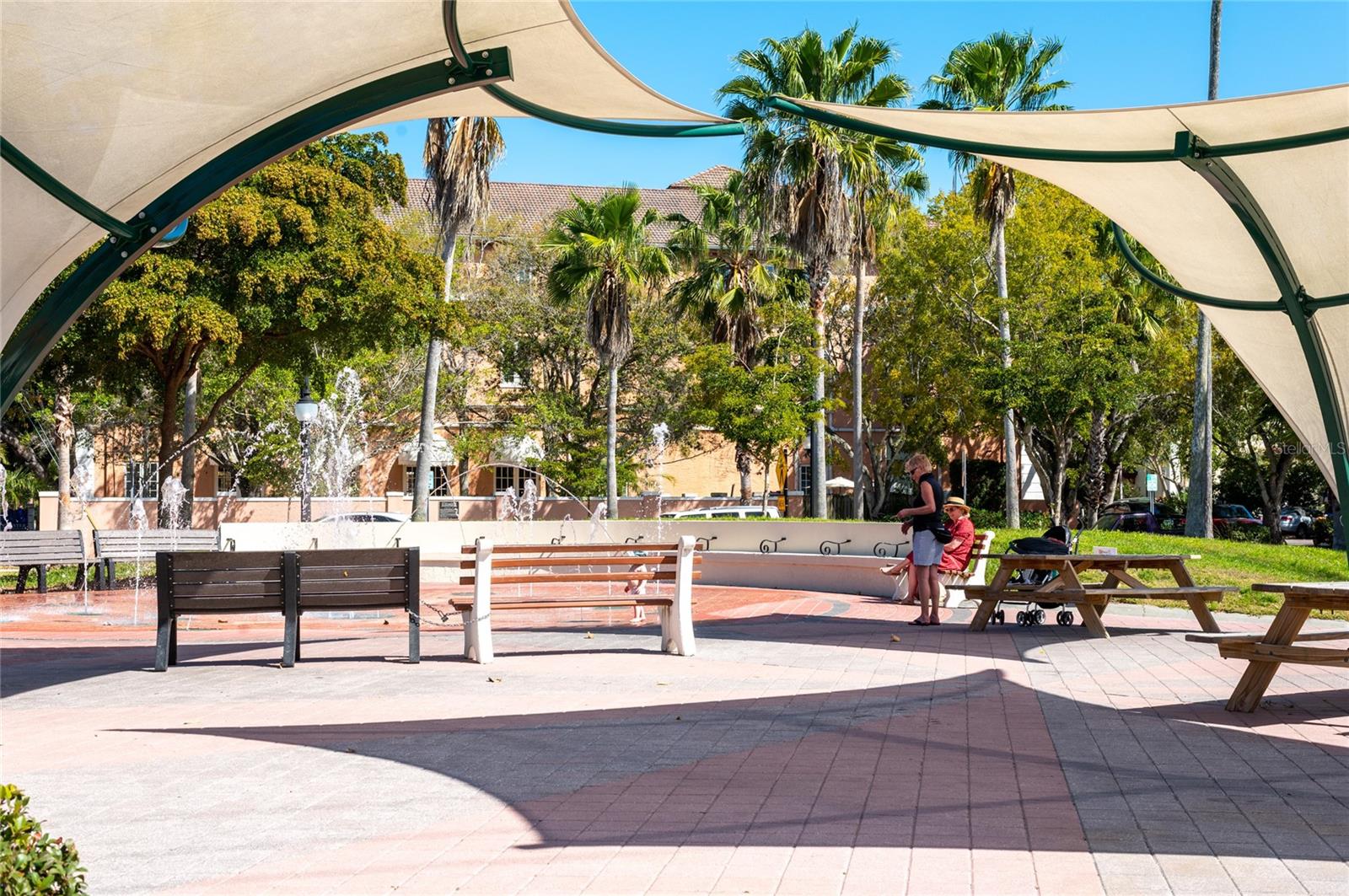 SOUTH VENEZIA PARK - Residential