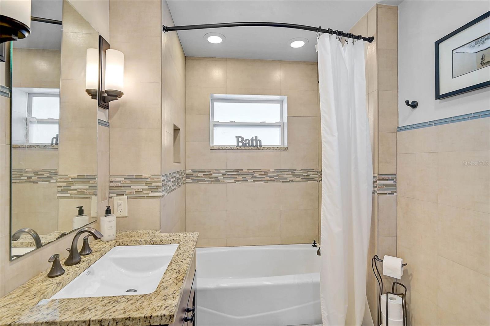 SOUTH VENEZIA PARK - Residential