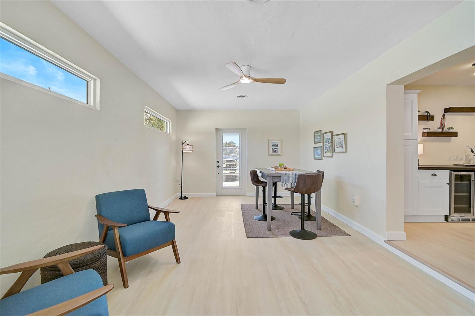 SOUTH VENEZIA PARK - Residential