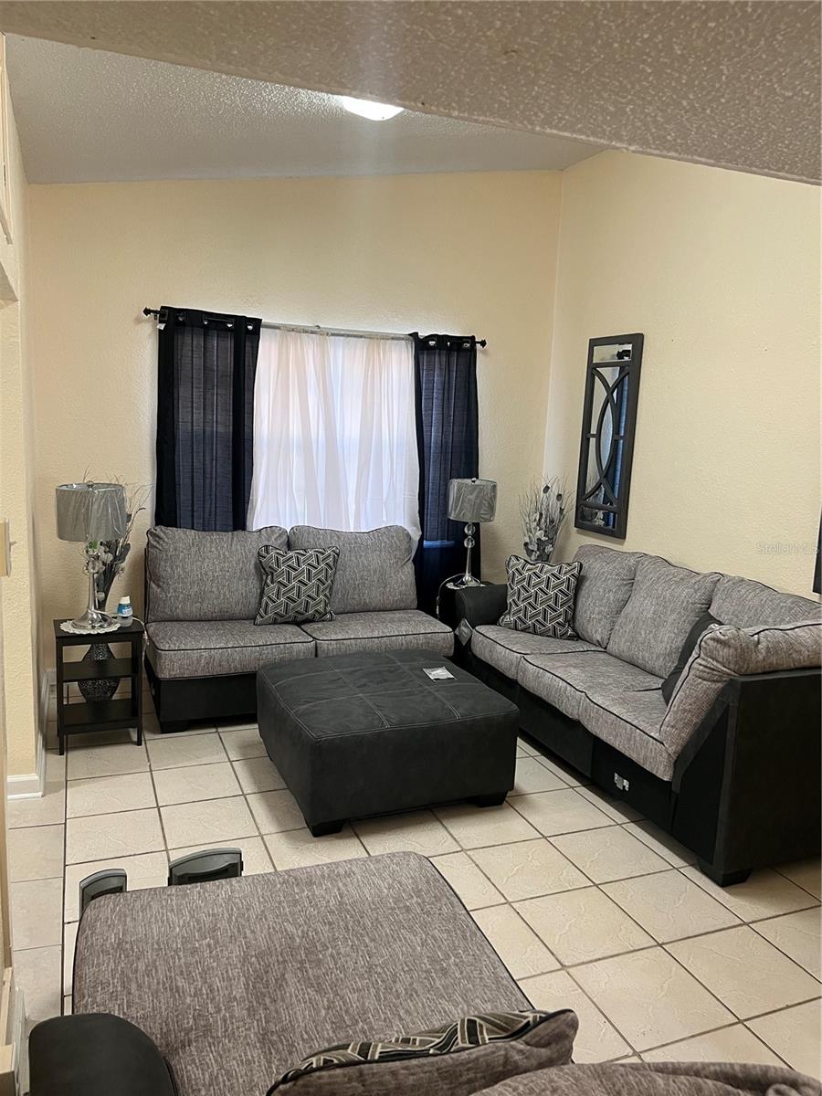 PINE HILLS MANOR 03 - Residential