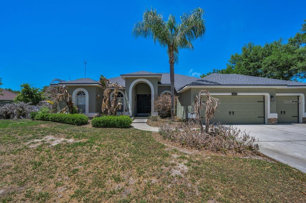 Photo of 14224 Creek Run Drive, Riverview, FL 33579 (MLS # TB8497171)