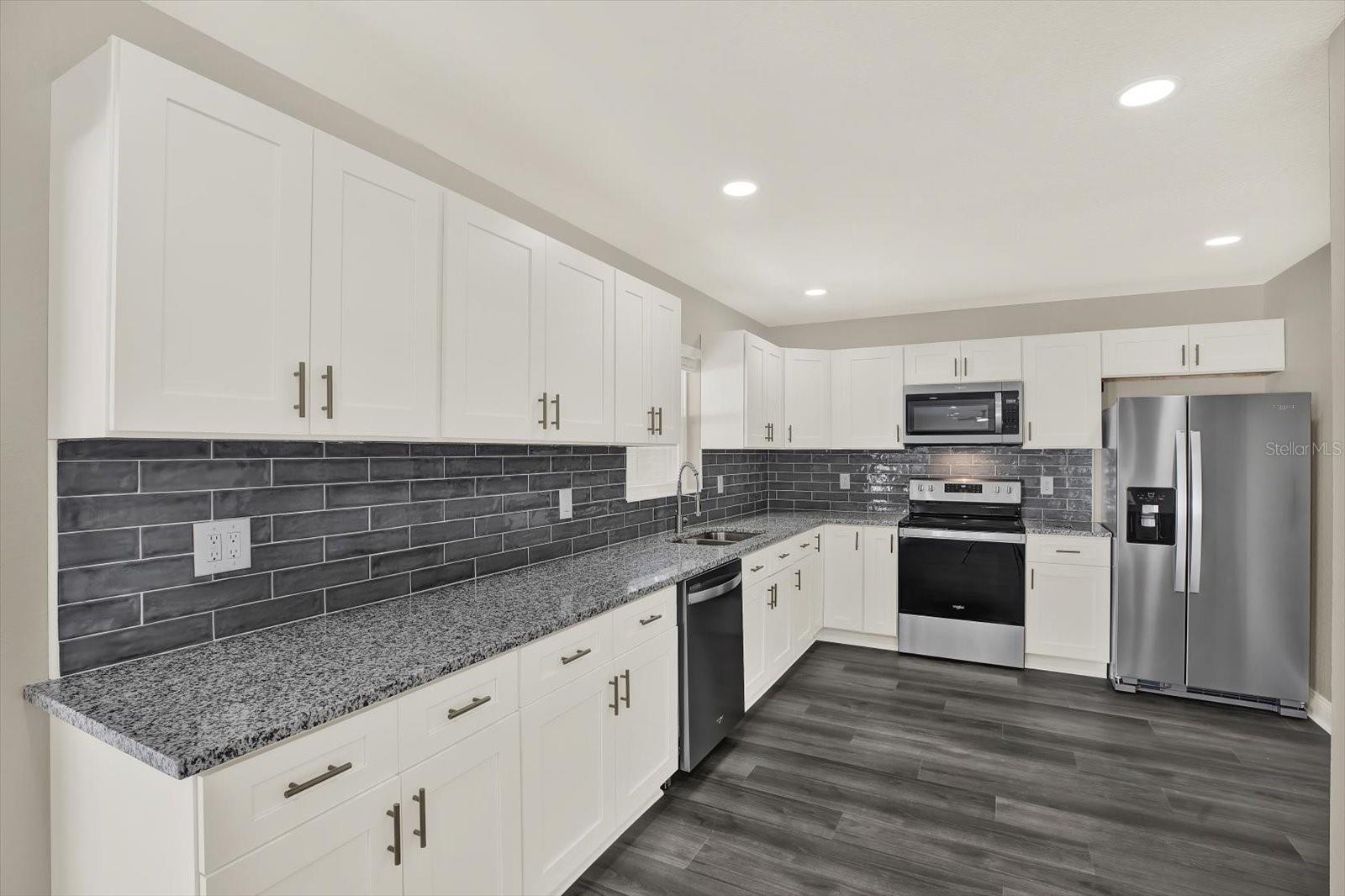 SPRING HILL - Residential