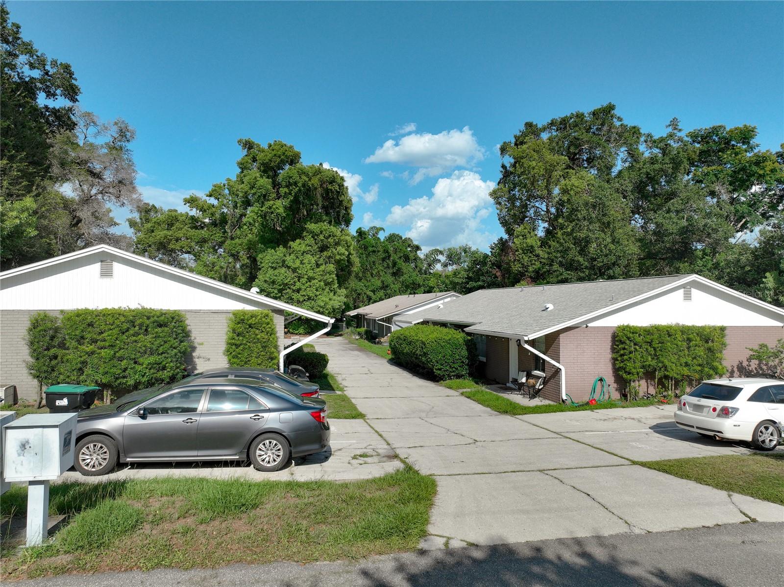 2407 NEWBERRY STREET 6