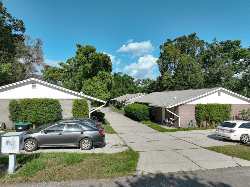 Photo of 2407 Newberry Street #6, Orlando, FL 32806 (MLS # O6425863)