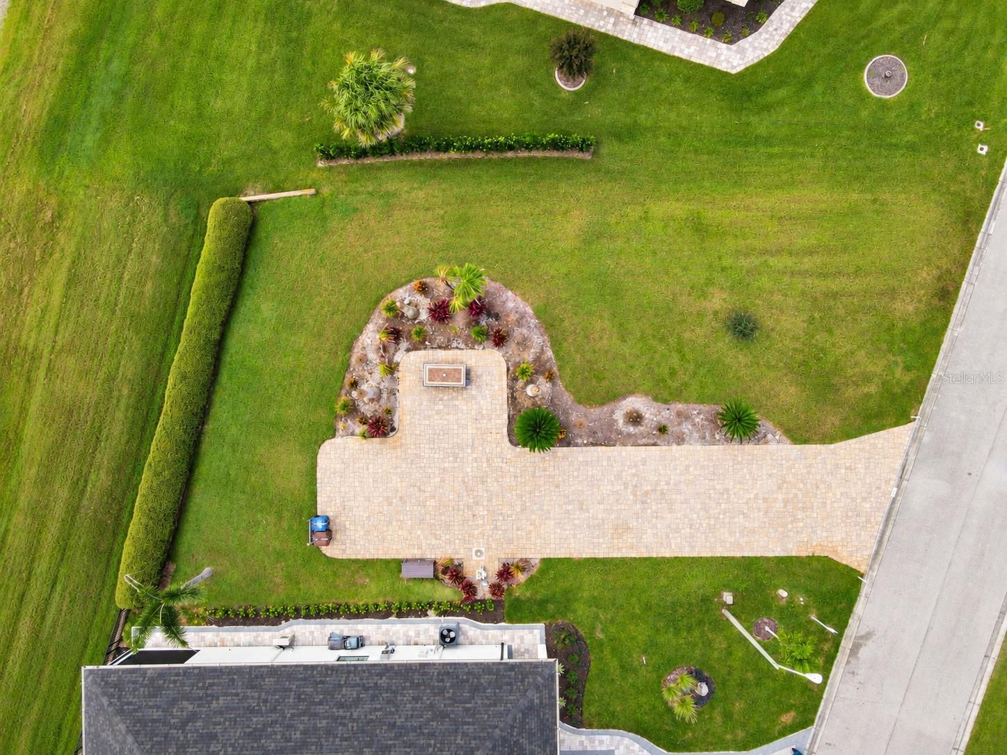 676 MEANDERING WAY