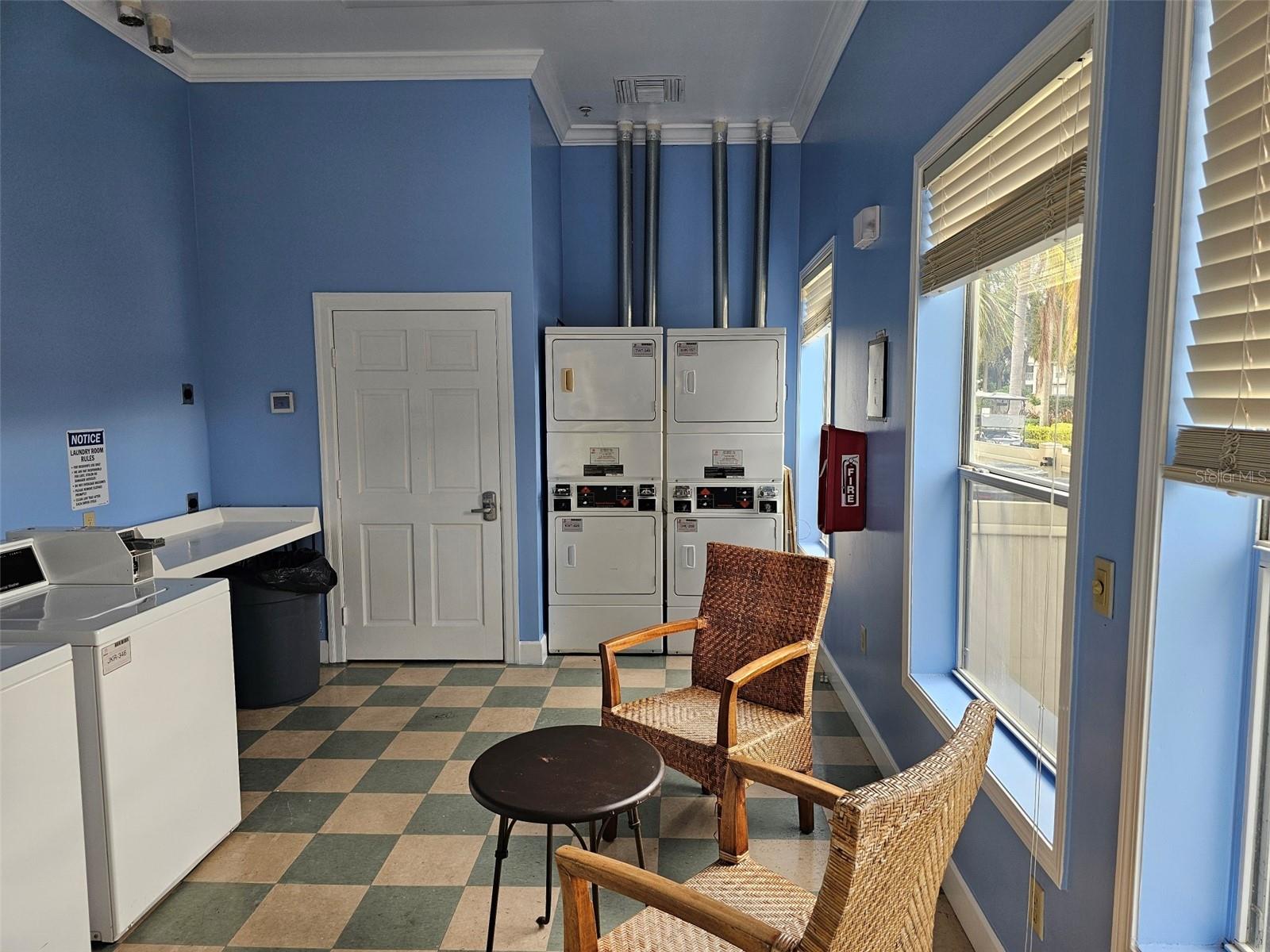 THE PALMS OF CORTEZ - Residential Lease