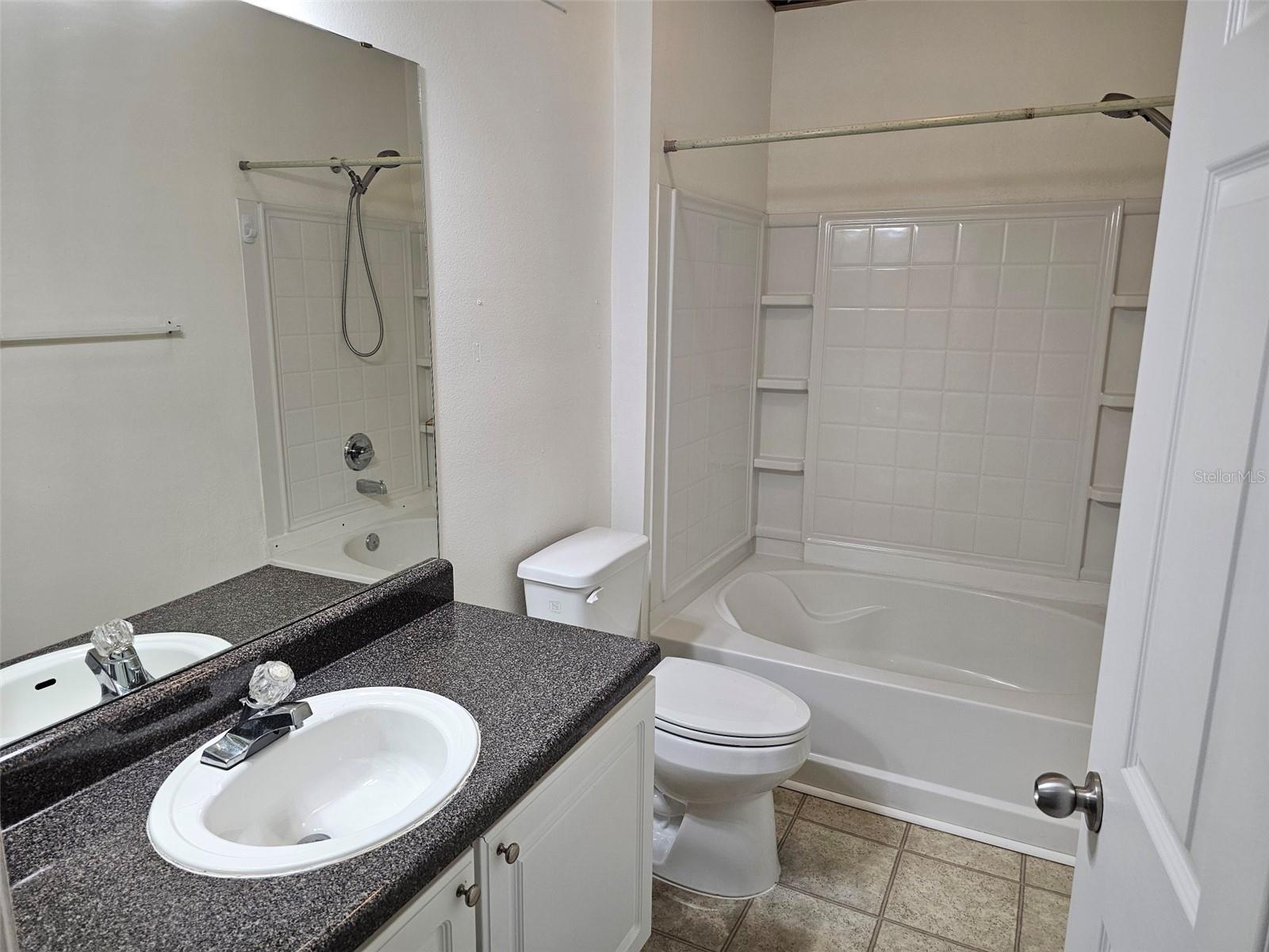 THE PALMS OF CORTEZ - Residential Lease