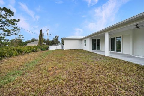 A home in PORT CHARLOTTE