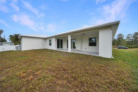 A home in PORT CHARLOTTE