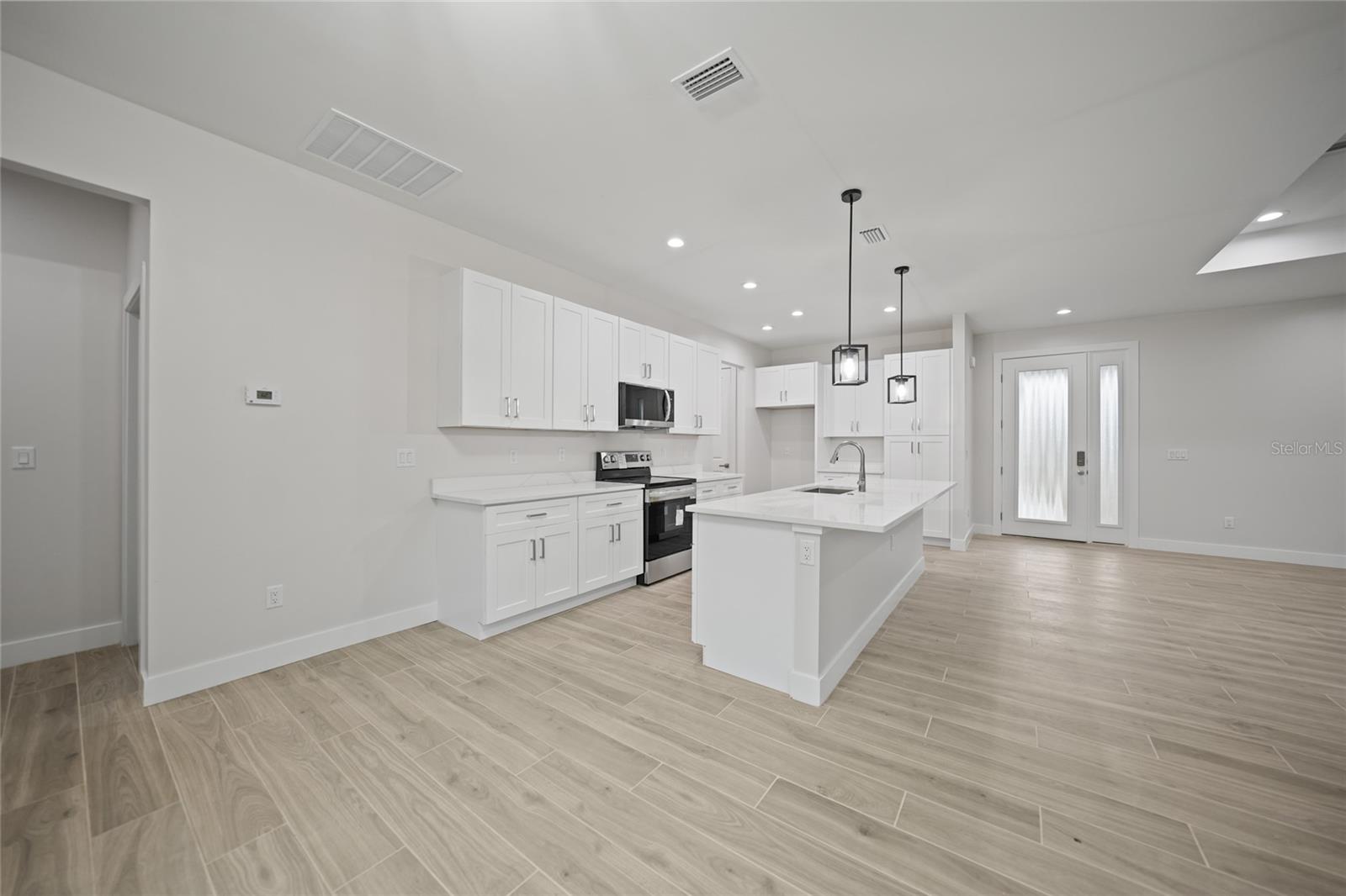 85 SNEDEKER STREET