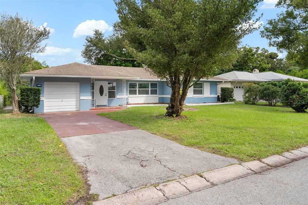 Photo of 15 Mars Avenue, Clearwater, FL 33755 (MLS # TB8558640)