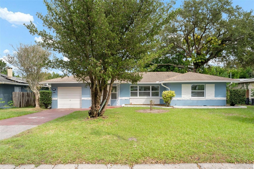 Photo of 15 Mars Avenue, Clearwater, FL 33755 (MLS # TB8558640)