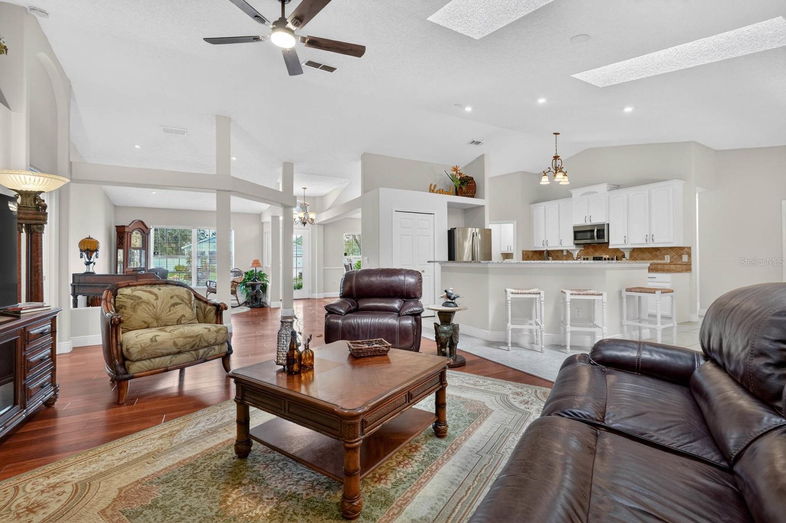 LAKEVIEW - Residential