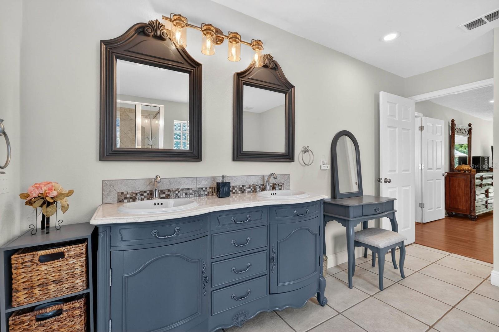 LAKEVIEW - Residential
