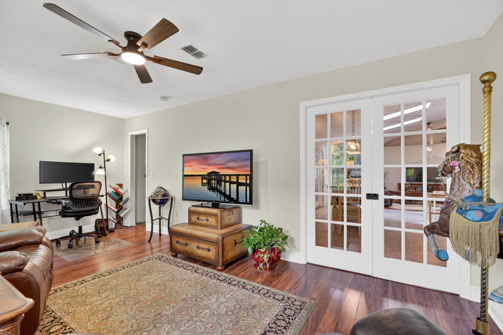 LAKEVIEW - Residential