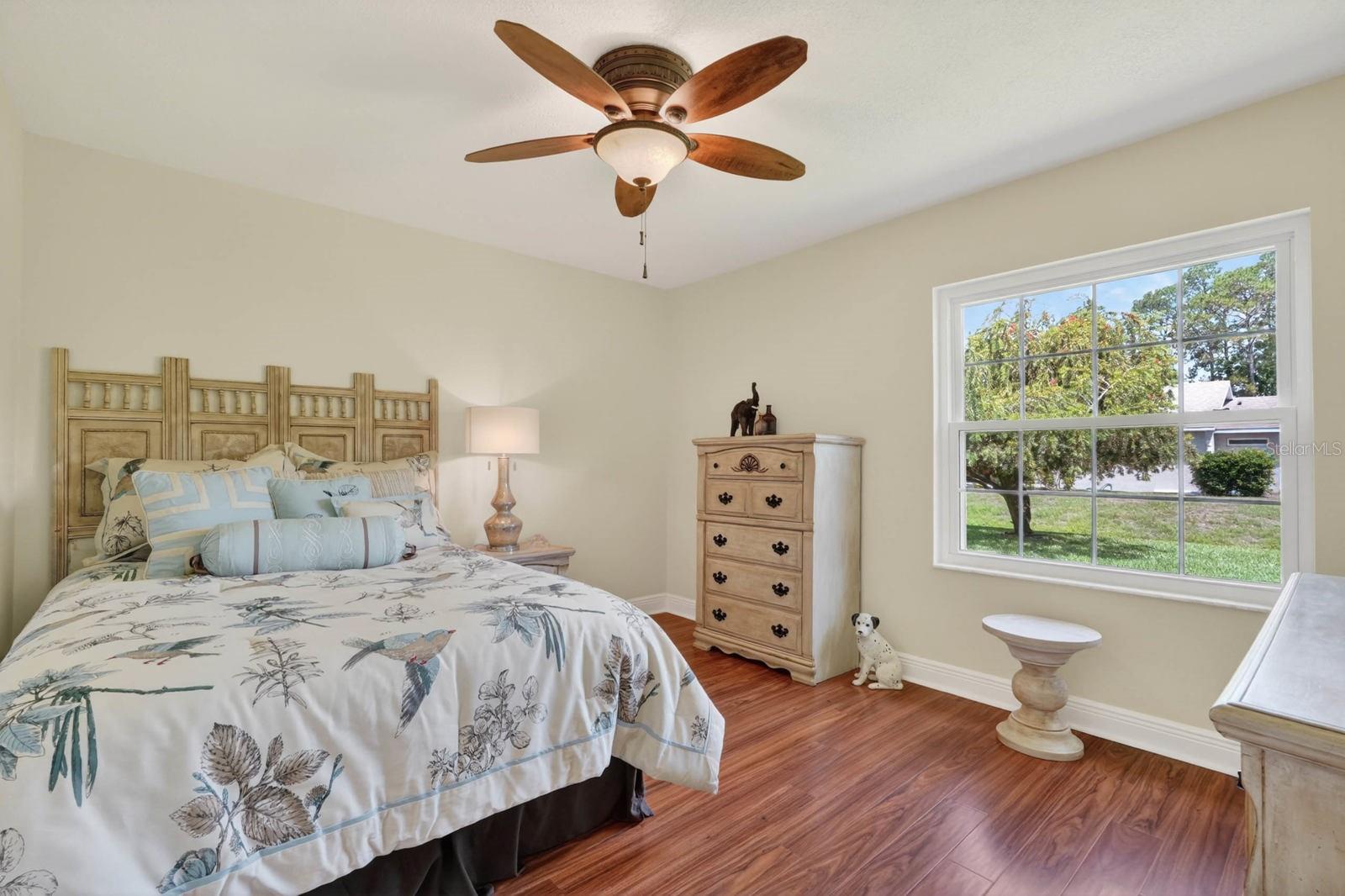 LAKEVIEW - Residential