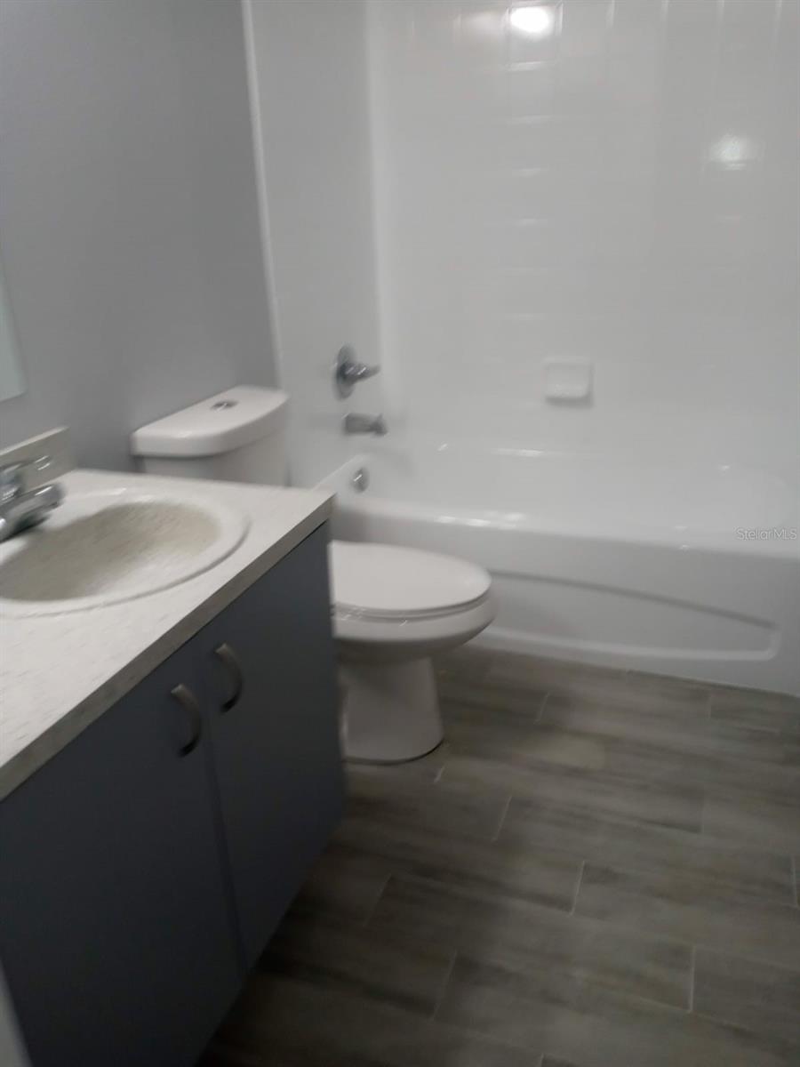 VILLAS DEL SOL/MDW WOODS CONDO - Residential Lease