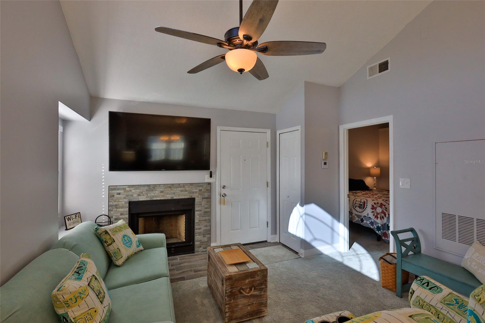 Sun Beach Club Condo Ph 01-03 - Residential