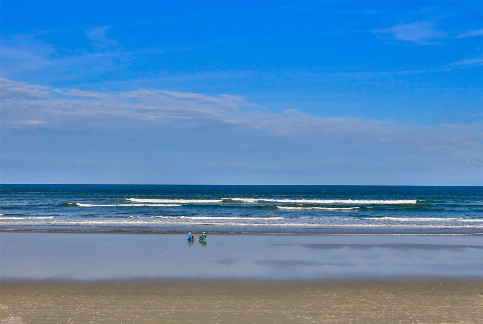 Sun Beach Club Condo Ph 01-03 - Residential