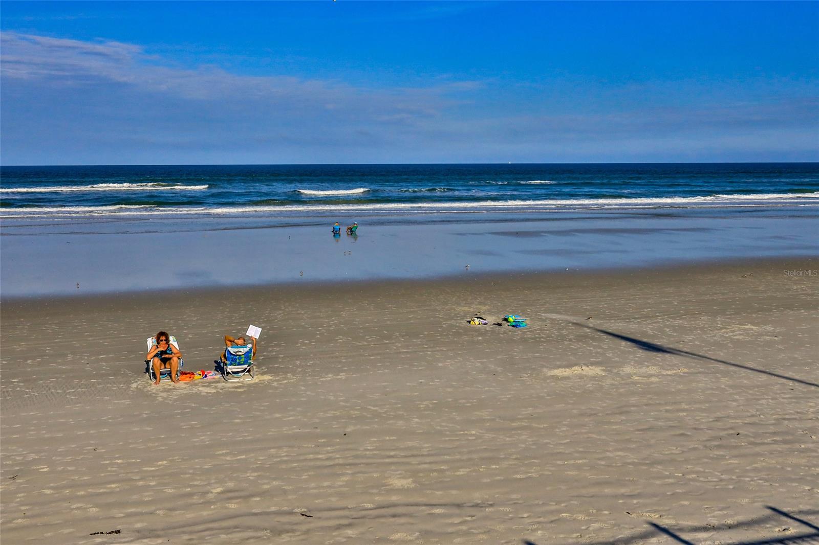 Sun Beach Club Condo Ph 01-03 - Residential