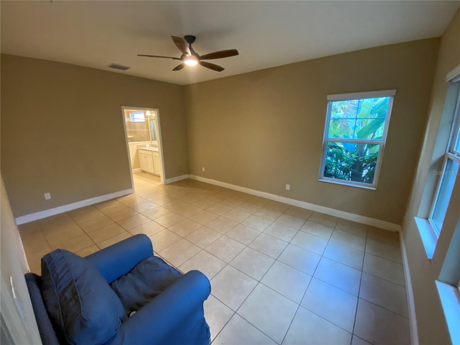 MIRABAY PH 3C-1 - Residential