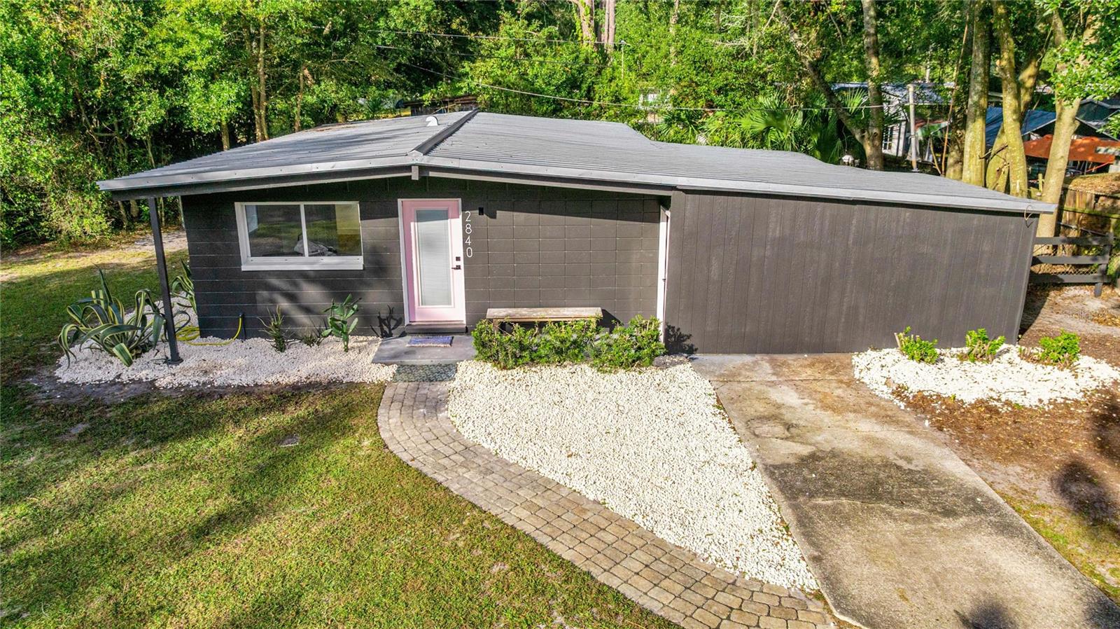 HIGHLAND COURT MANOR - Residential