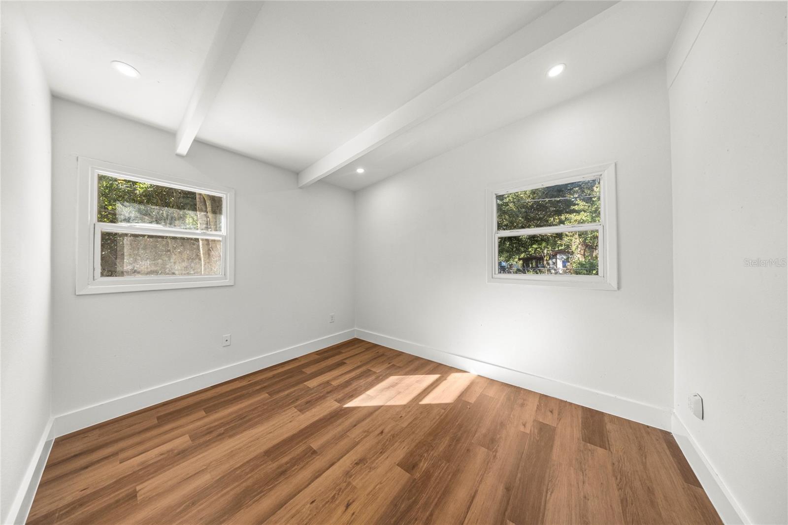 HIGHLAND COURT MANOR - Residential