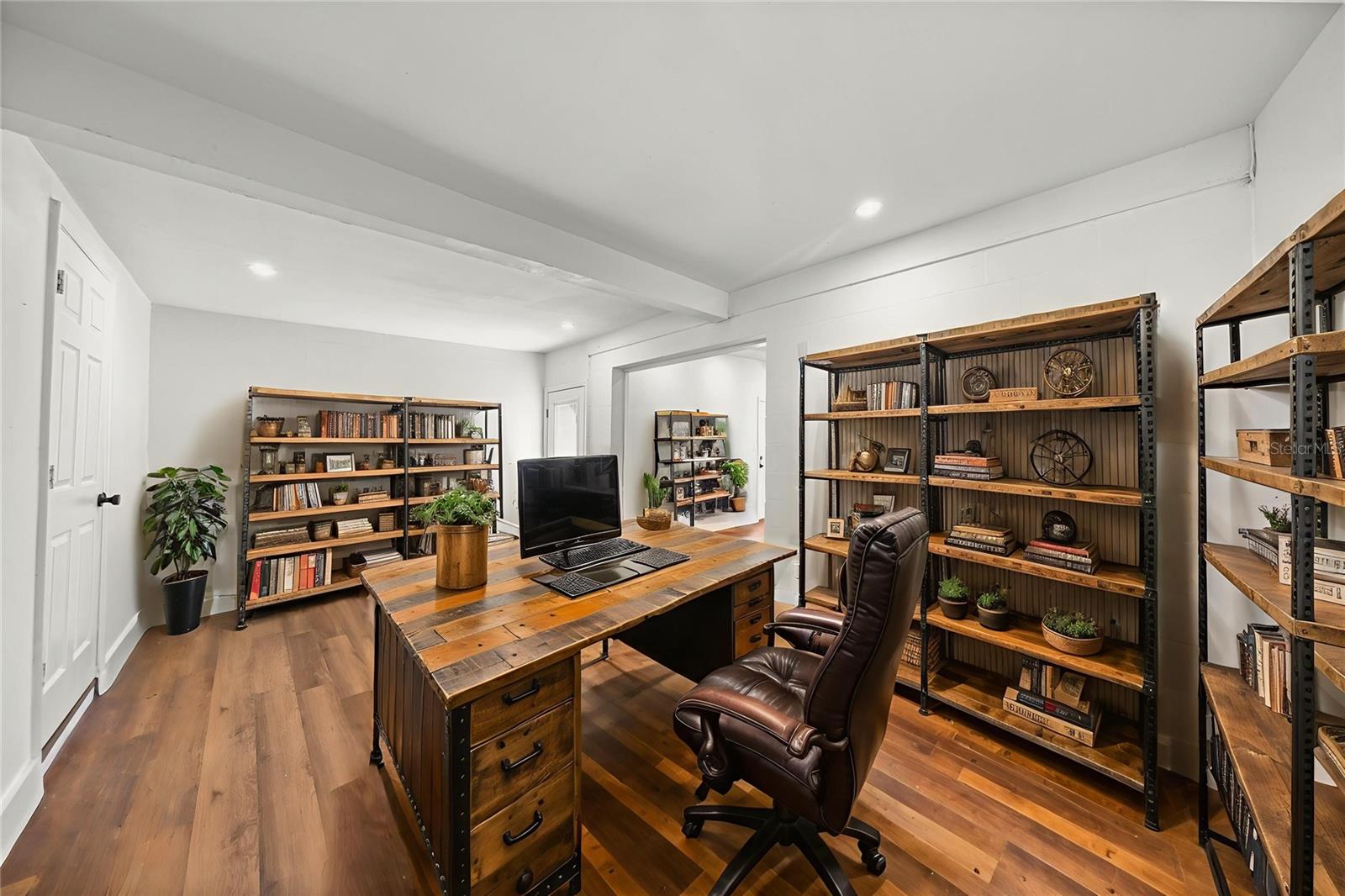 HIGHLAND COURT MANOR - Residential