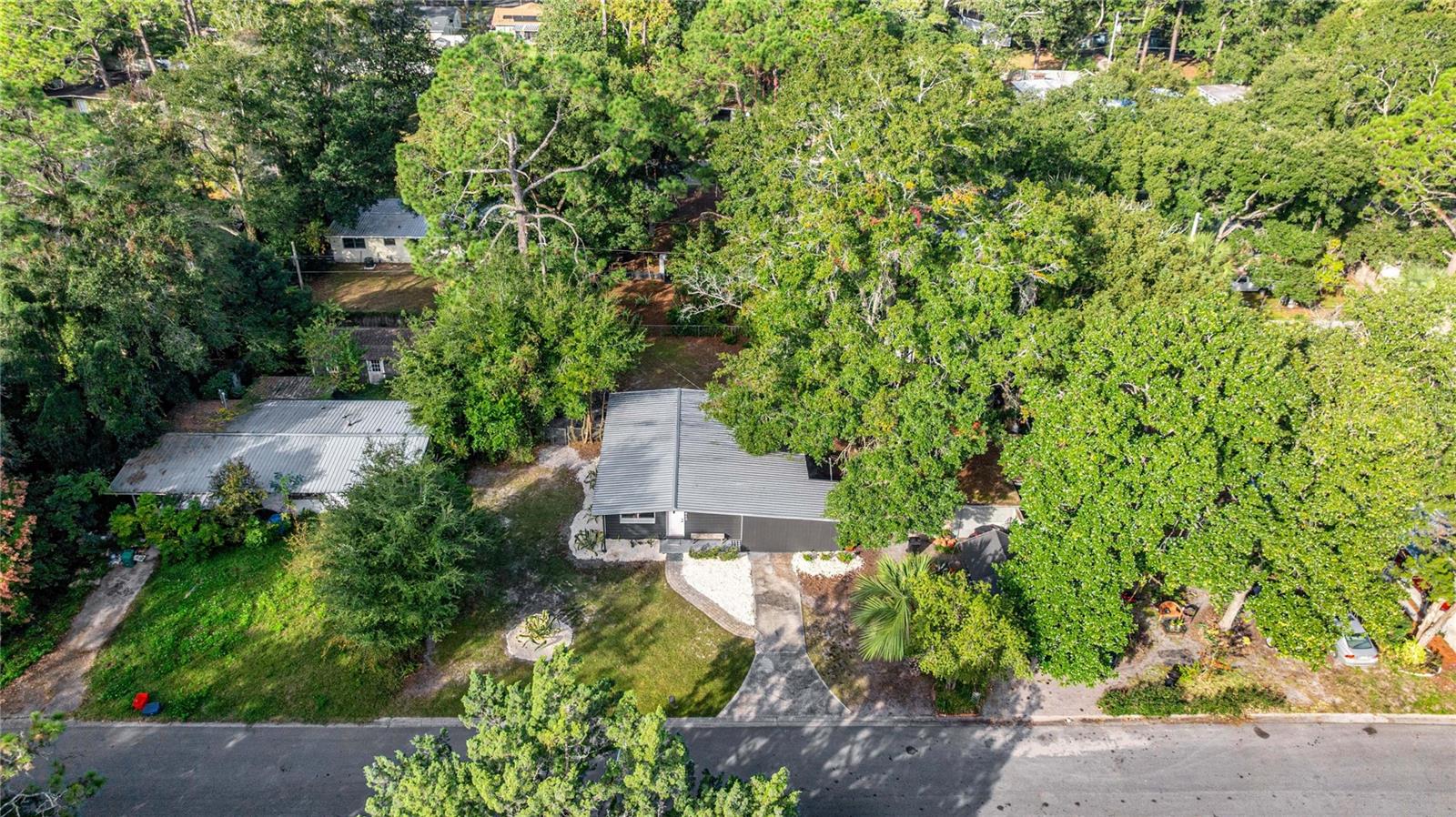 HIGHLAND COURT MANOR - Residential