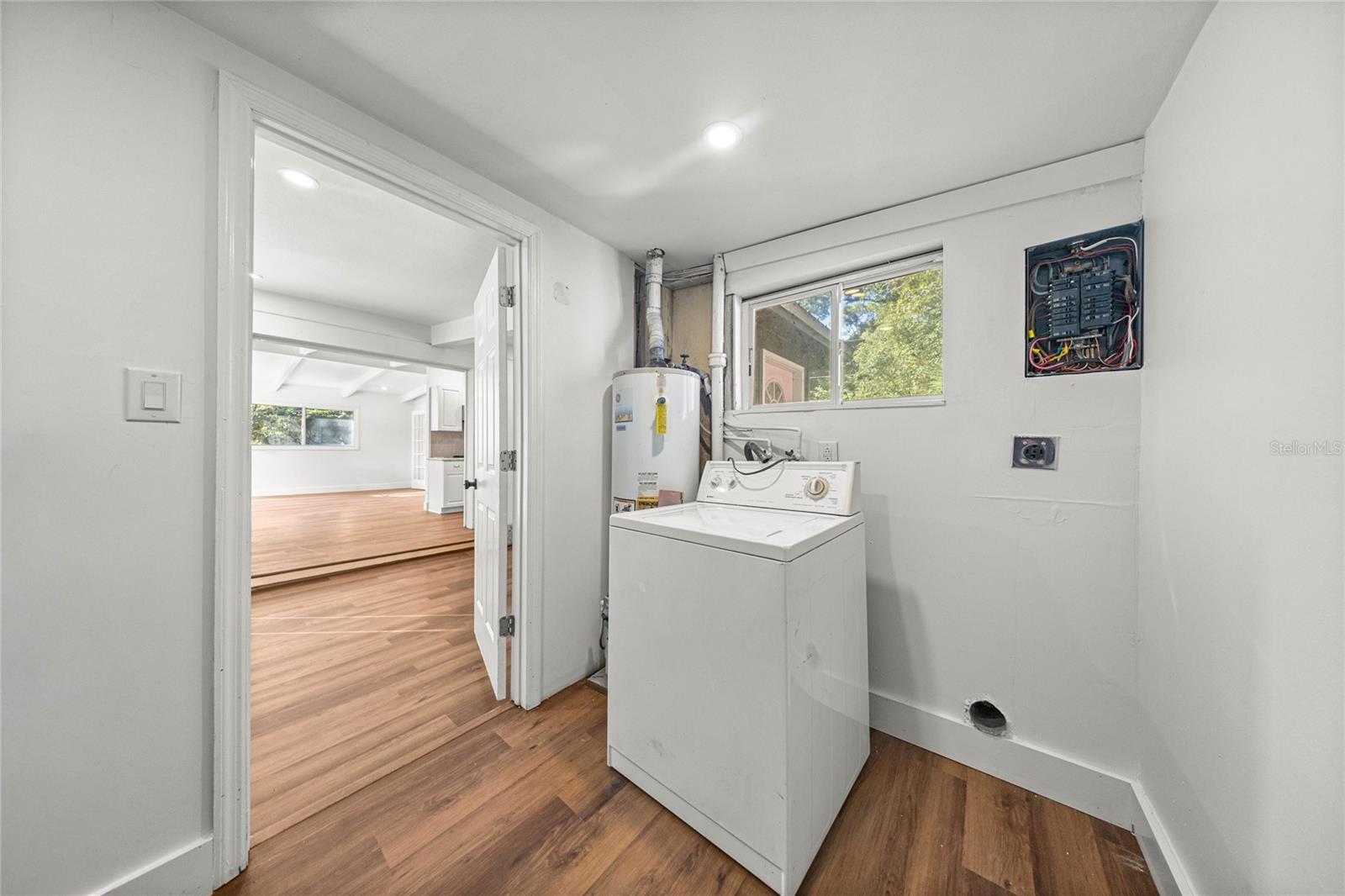 HIGHLAND COURT MANOR - Residential