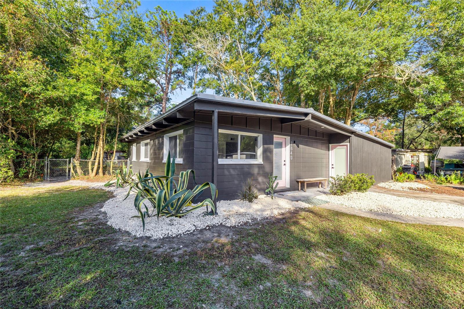 HIGHLAND COURT MANOR - Residential