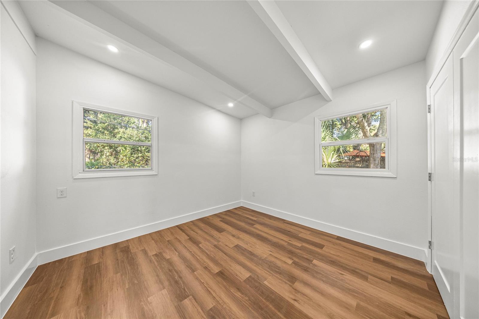 HIGHLAND COURT MANOR - Residential