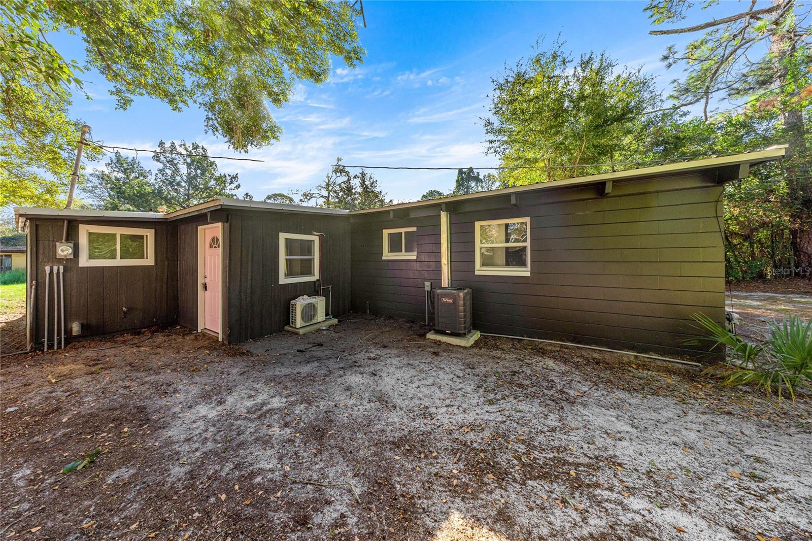 HIGHLAND COURT MANOR - Residential