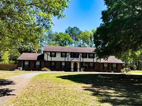Photo of 15809 NE 15th Place, Starke, FL 32091 (MLS # GC538902)