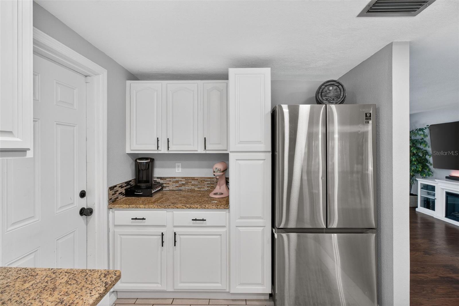 BEACON SQUARE - Residential