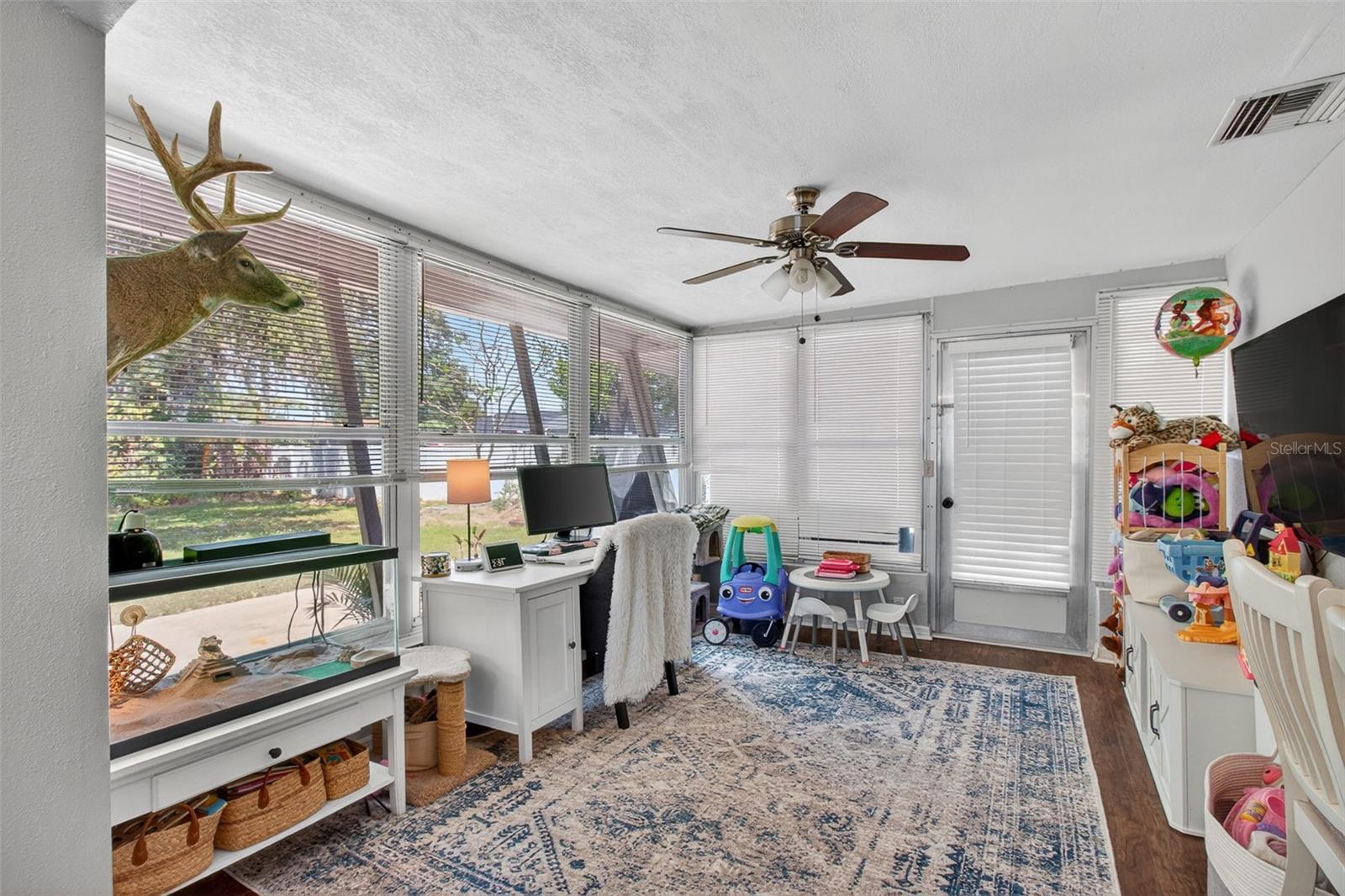 BEACON SQUARE - Residential