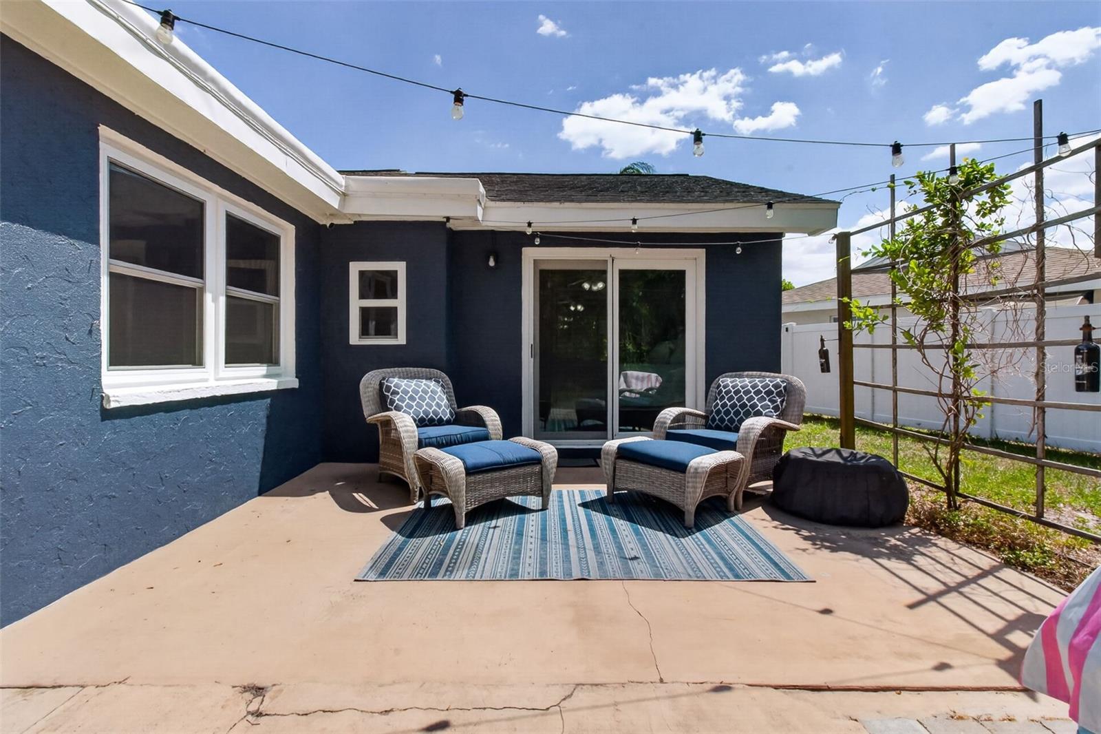 BEACON SQUARE - Residential